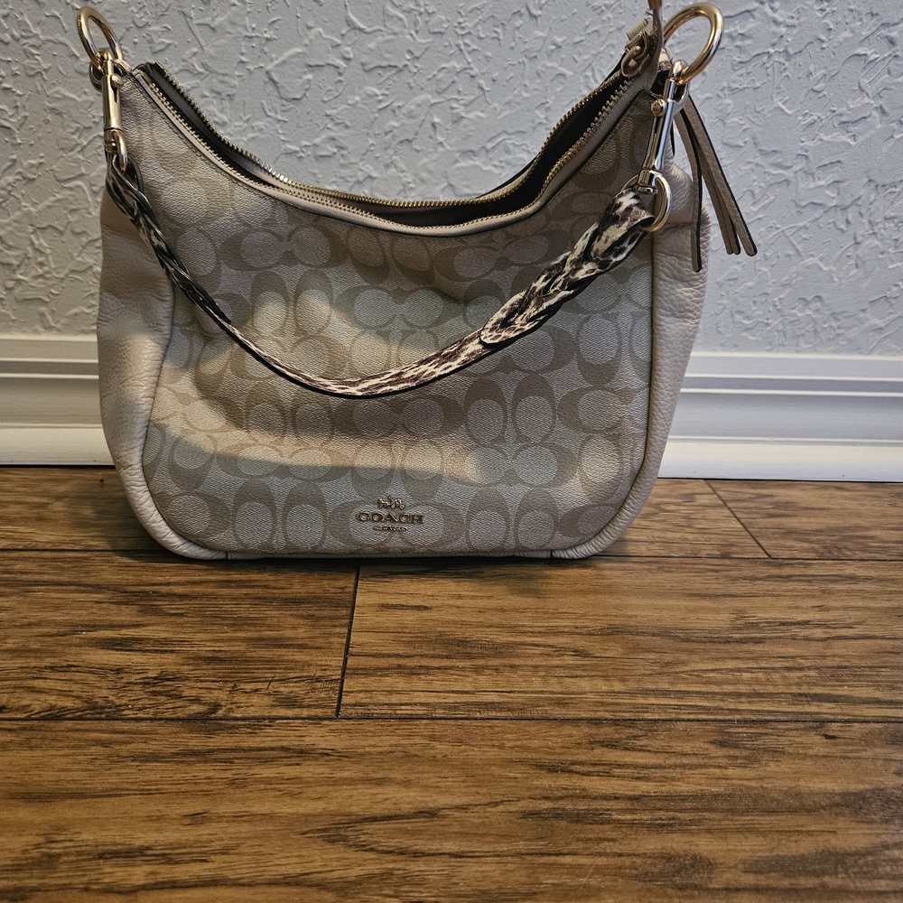 Coach Signature Beige Shoulder Bag